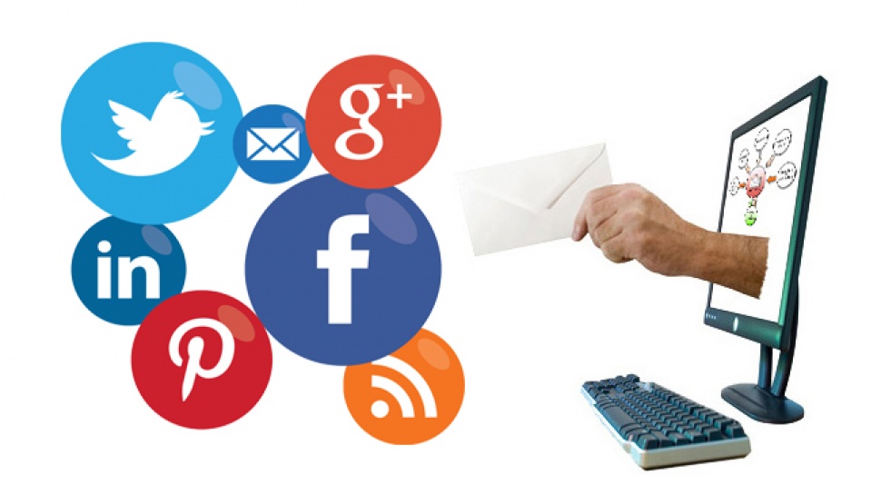 Grow Your Email List Using Social Media