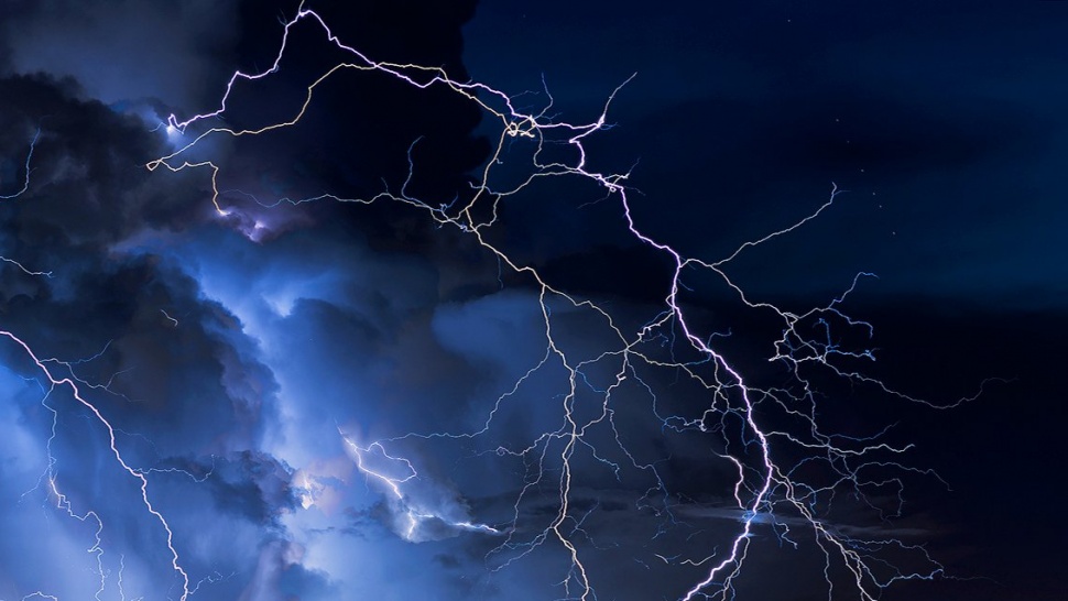 Gest Beach Threat Lightning Glopinion Glbrain Gest Beach Threat Lightning