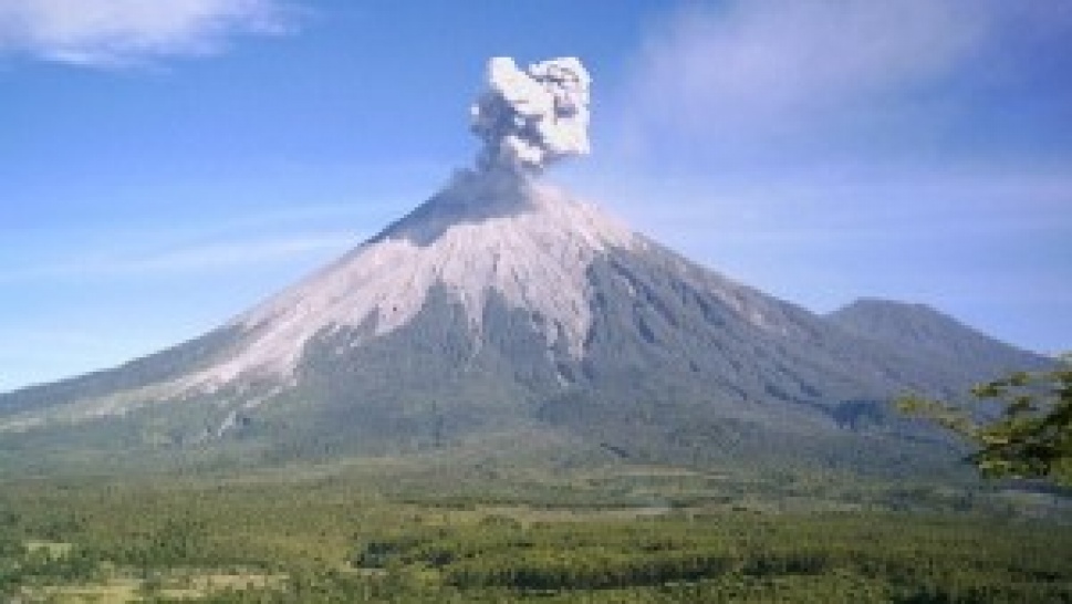 Indonesian Volcano: Mount Semeru
