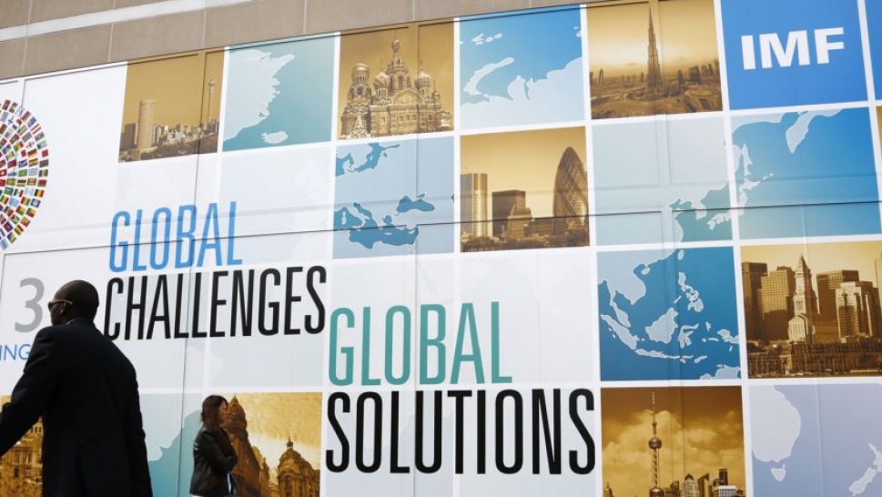 IMF Warns of the Consequences of the Crisis