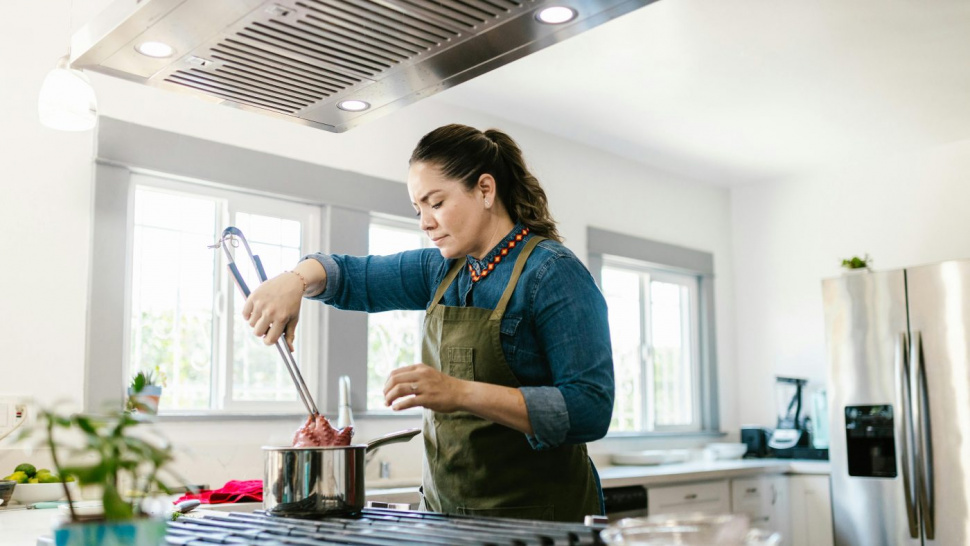 How to Hire a Chef for Home Cooking Services?