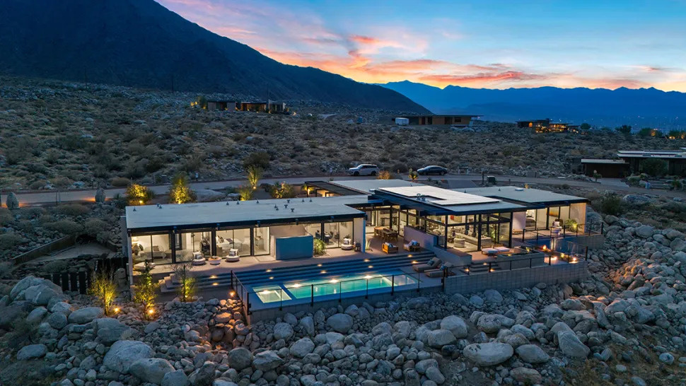 How to Book the Best Luxury House Rental in Palm Springs