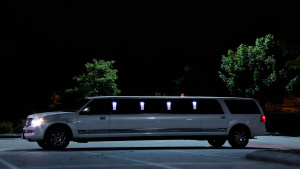 Limo Rental Austin: What to Expect When Booking a Luxury Ride