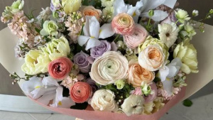Celebrate with Elegance: The Best Mother’s Day Flowers in Costa Mesa