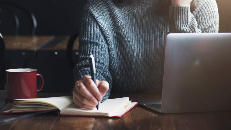 How Assignment Visions Helps Students Achieve Top Grades