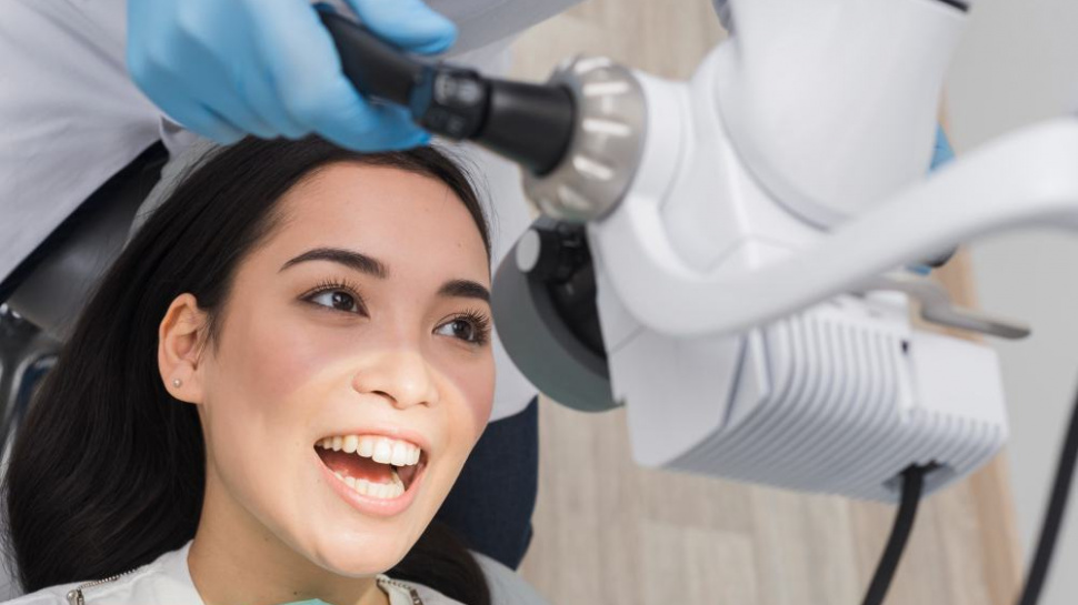 The Complete Guide to Teeth Bleaching: Brighten Your Smile Safely