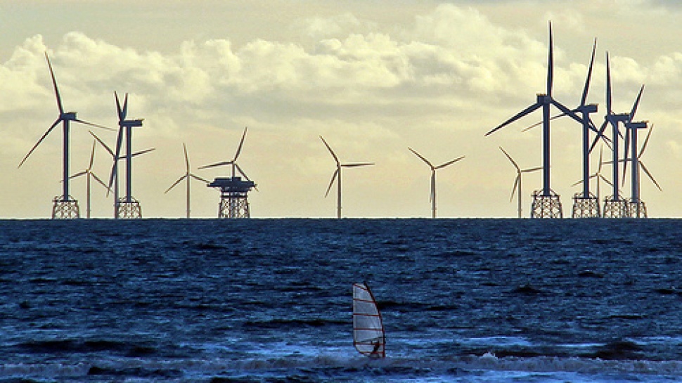 The World’s Largest Offshore Wind Farm Article