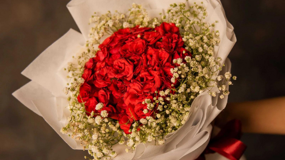 Celebrating Birthdays, Anniversaries, and Special Moments with Fresh Flowers