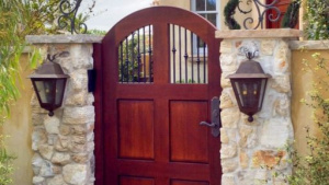 Stair Railing Orange County CA: What Homeowners Get Wrong