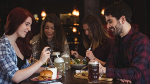 How to Find Local Restaurants Serving Craft Beer and Great Food