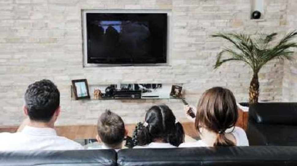 E-Sports Viewers vs Sports Viewers