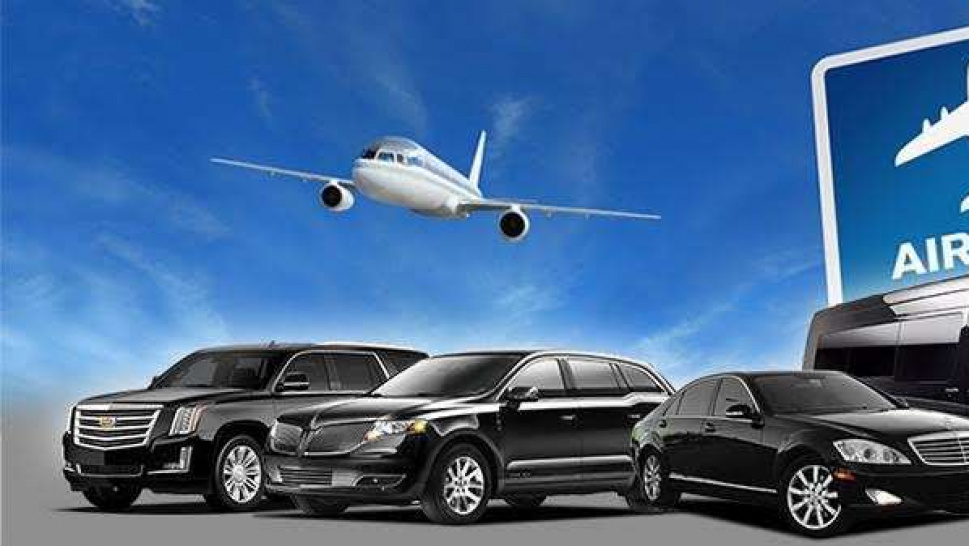 Luxury Car, Limo &amp;amp; Party Bus Services in Apex, NC for Airport and Special Events