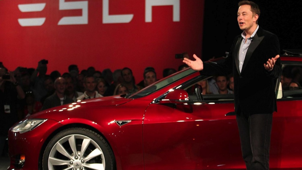 Tesla - Double Range And Full Autonomy By 2017